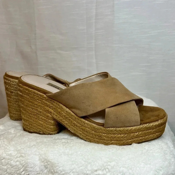 Zara Women’s Crossover Leather Wedge Sandals - Picture 3 of 11